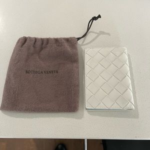 New white Bottega Veneta flap card case